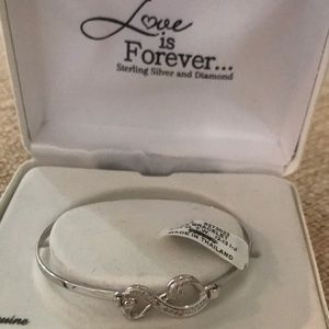 NWT diamond bracelet
